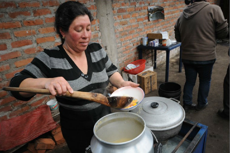 Mujeres de Ciudad Bolívar se empoderan cultivando papa