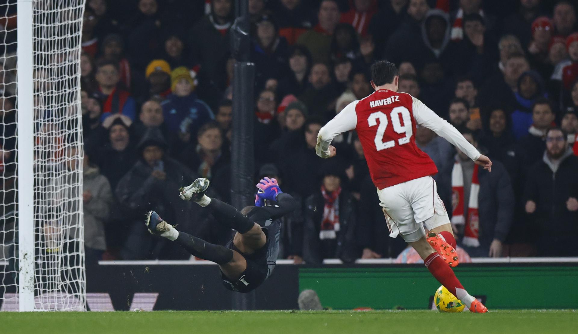 Arsenal jugará su primera final de la temporada, venció a Chelsea e irá por la Carabao Cup