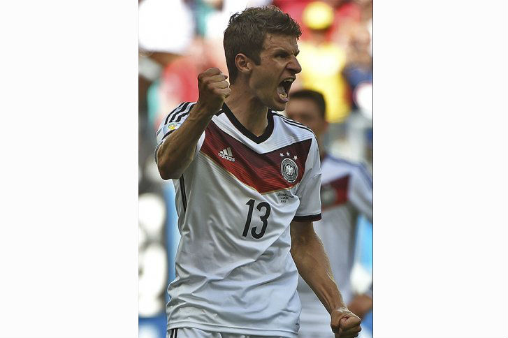 Thomas Müller, a un gol de igualar a James Rodríguez