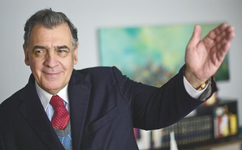 José Gregorio Hernández opina que los contradictores deben ser "éticos"; los periodistas, "responsables", y el jefe de Estado, "tolerante".