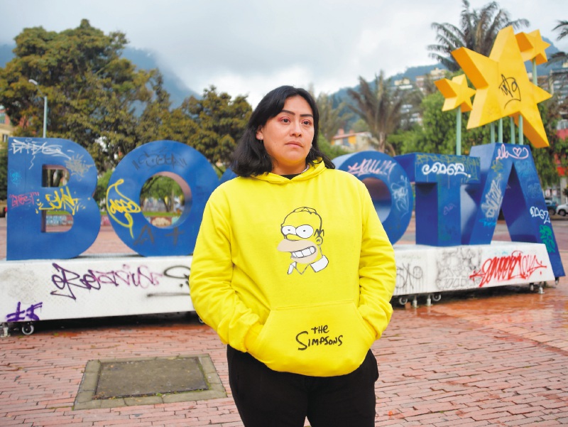 "Triz", madre soltera y enfermera, prestó apoyo médico en el paro.  / Óscar Pérez
