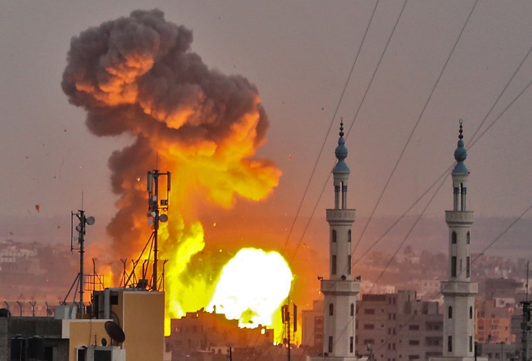 Israel bombaradeó este viernes toda la Franja de Gaza.  / AFP