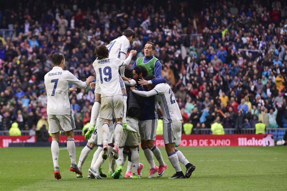 James, titular en triunfo de Real Madrid sobre Valencia