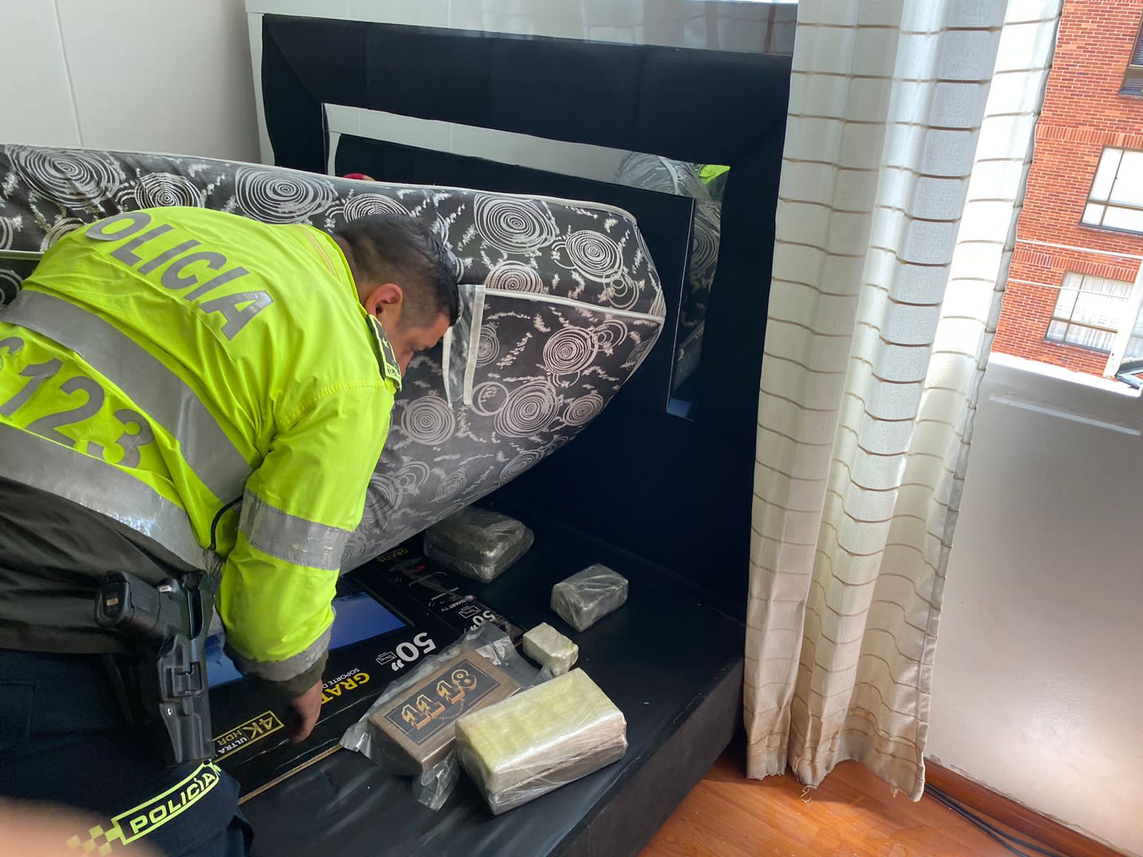Apartamento en el norte de Bogotá era usado como fábrica de drogas