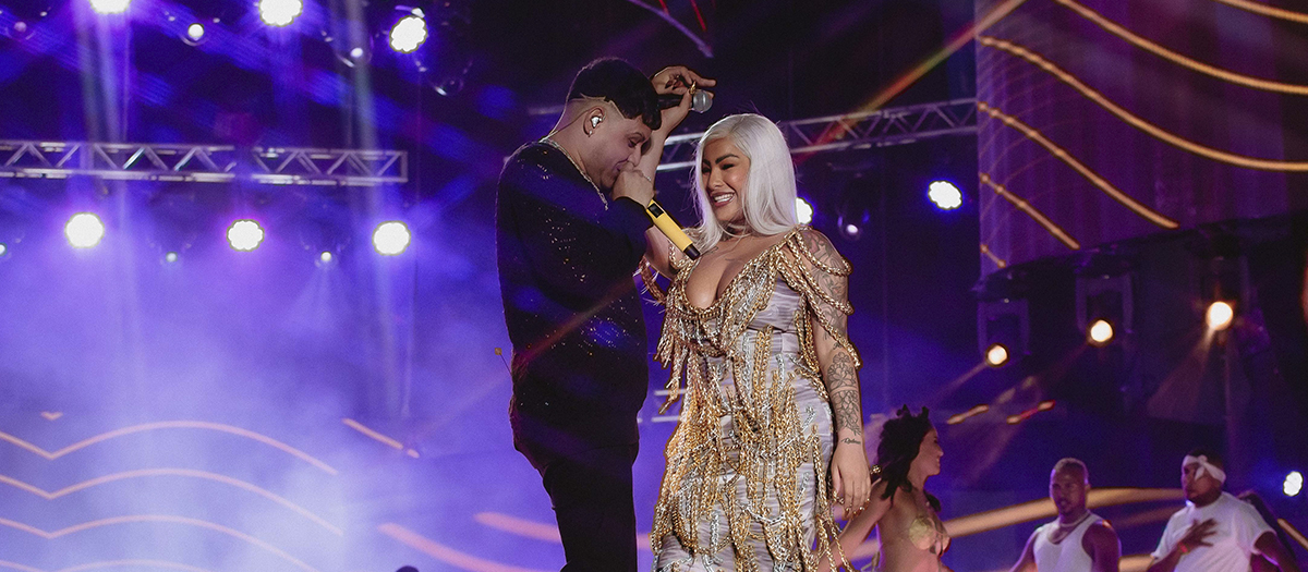 Yailin y más artistas e influencers en la alfombra de los Premios HEAT en Cap Cana