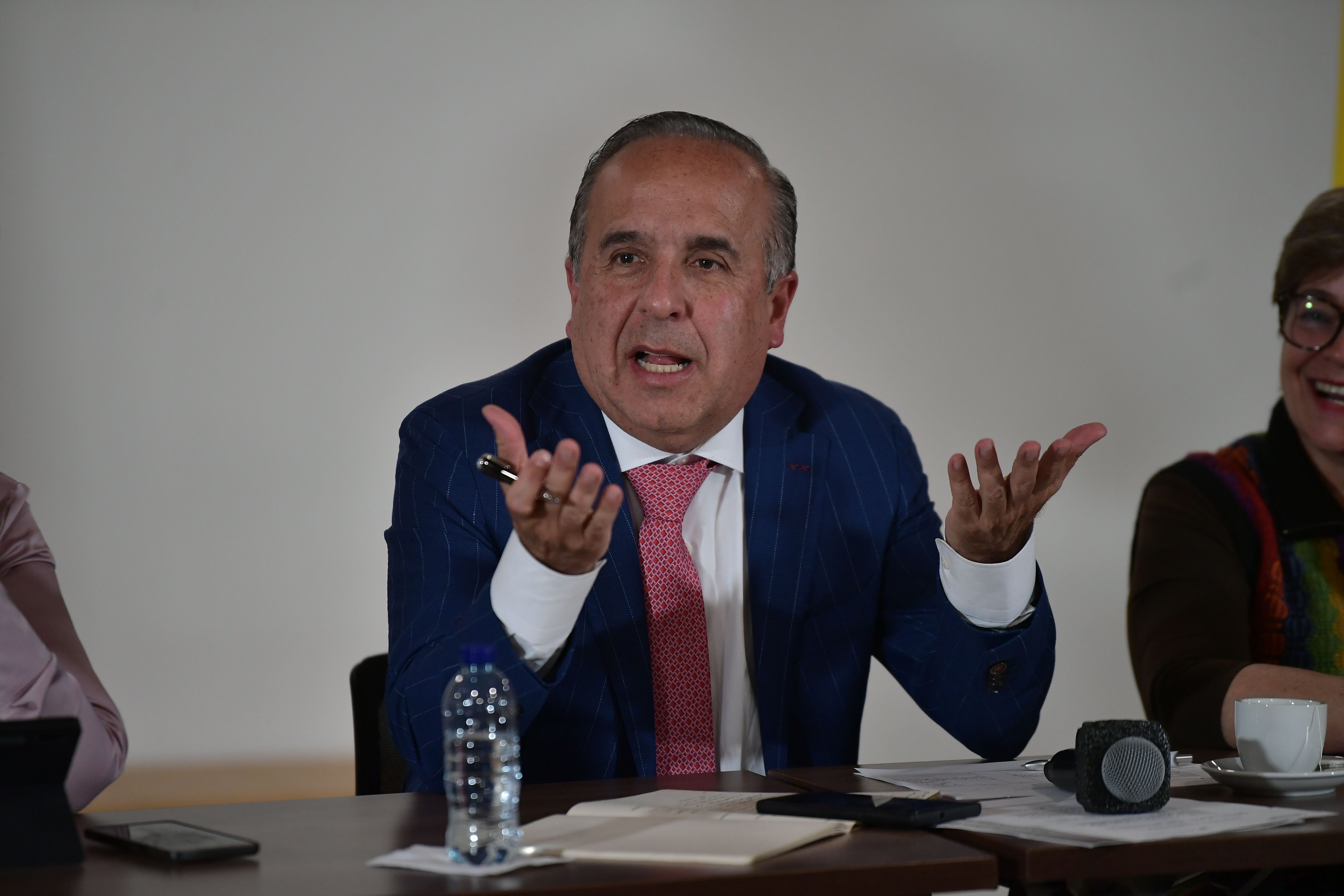 Mintransporte pidió renuncias, pero niega presión burocrática por reforma a la salud