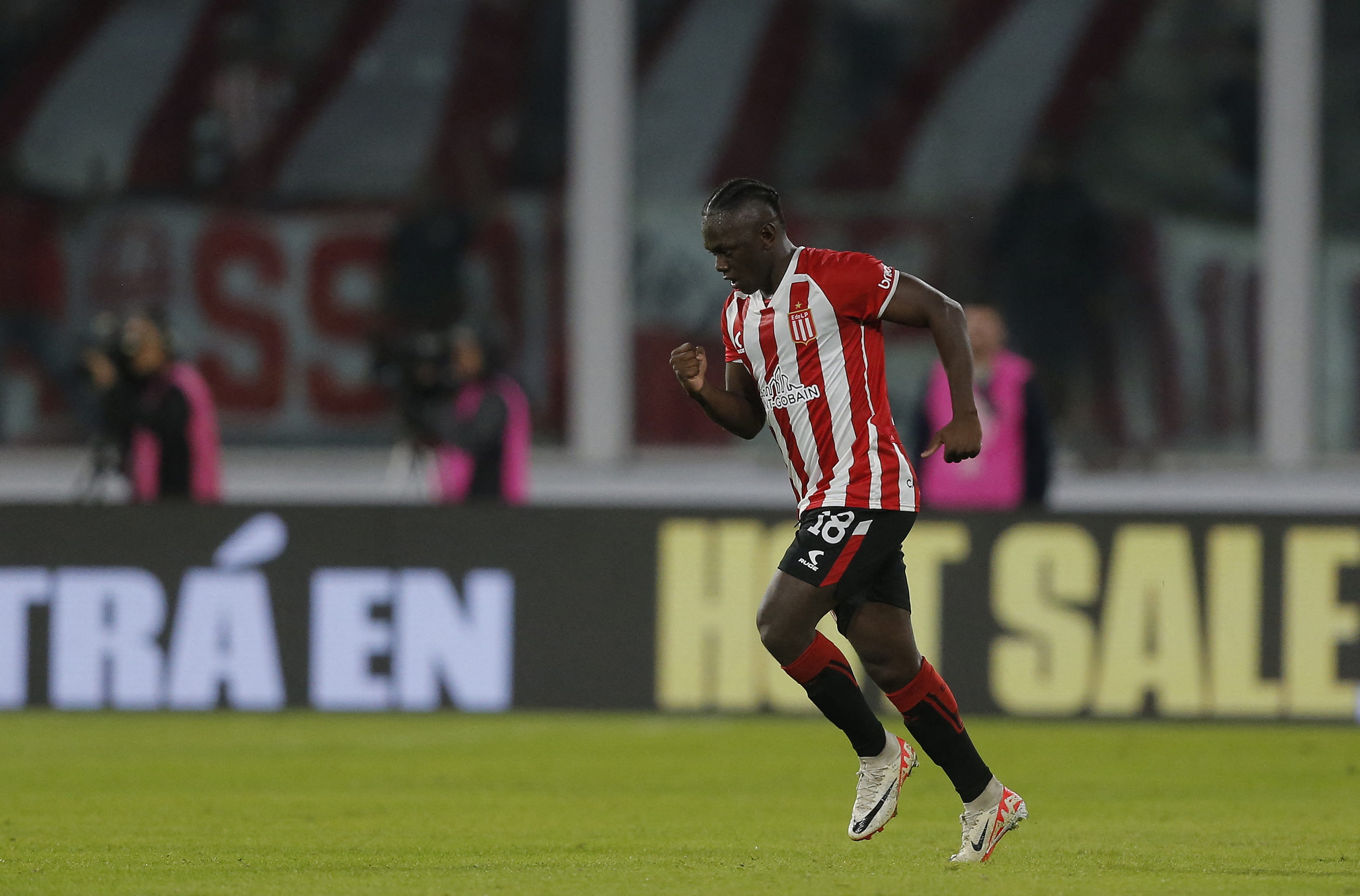 Estudiantes, con gol de Cetré, derrotó a Boca Juniors y clasificó a la final: video