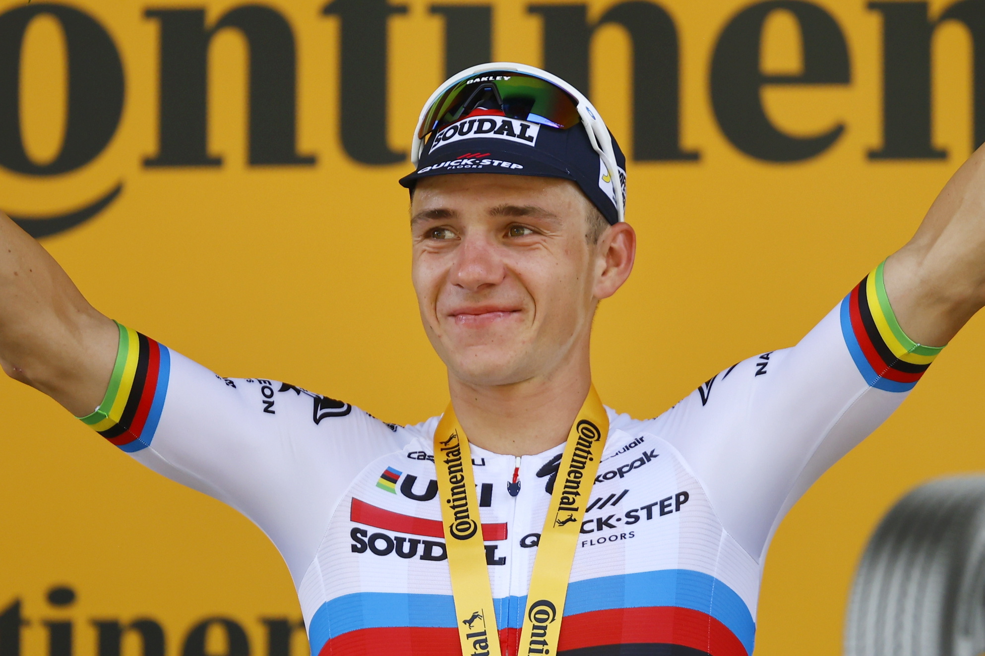Evenepoel se luce en la crono y se afianza en el segundo lugar del Tour
