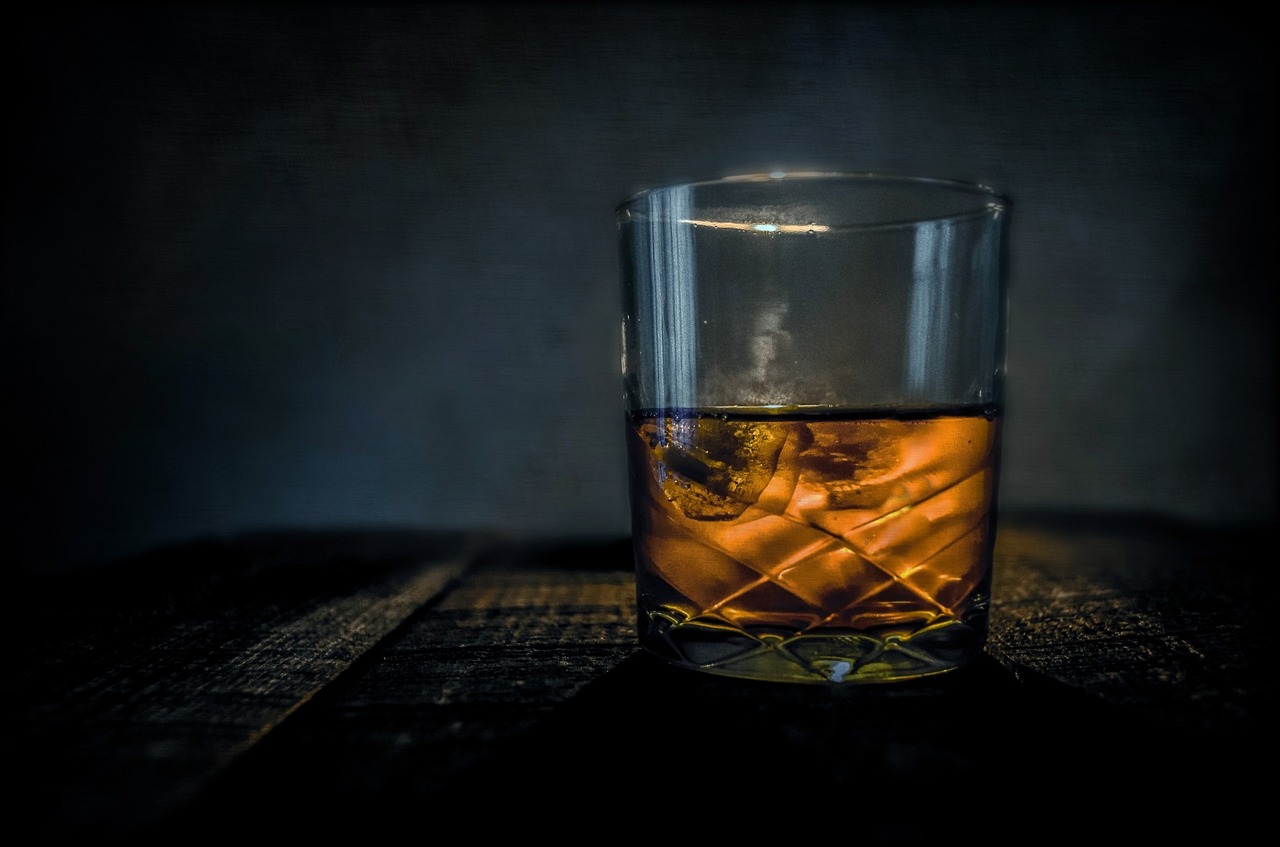 Para los amantes del whisky, llega a Colombia The Macallan M Collection 2022