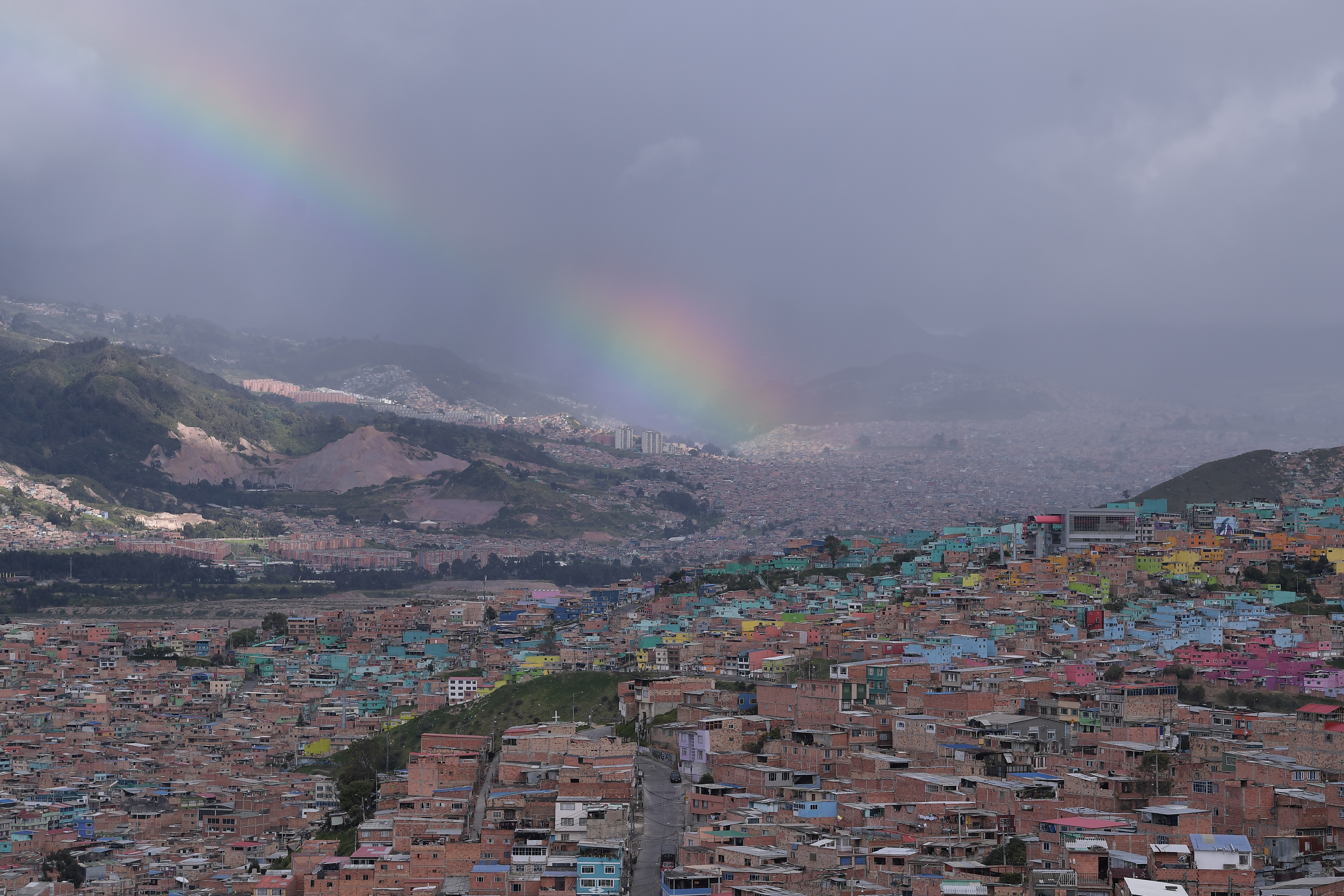 Arcoíris en la localidad de Ciudad Bolívar, Sur de Bogotá.