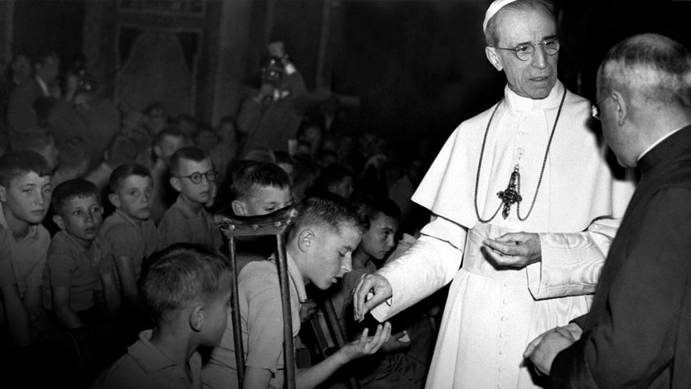 La historia del papa Pío XII: cómo y por qué “explotó” su cuerpo en el funeral