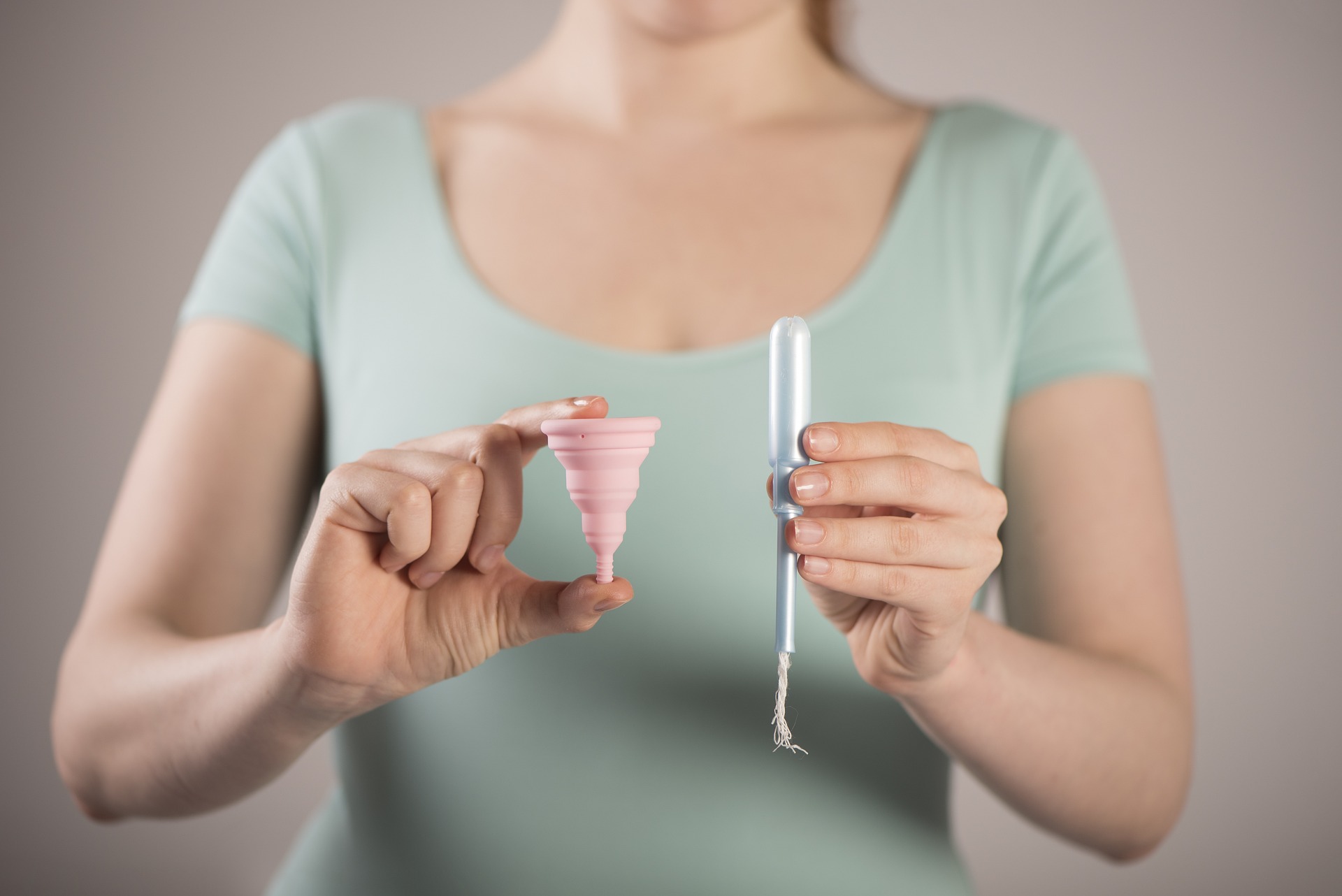 ¿Cómo es posible que 45 mil colombianas deban menstruar sin toallas, ni tampones?