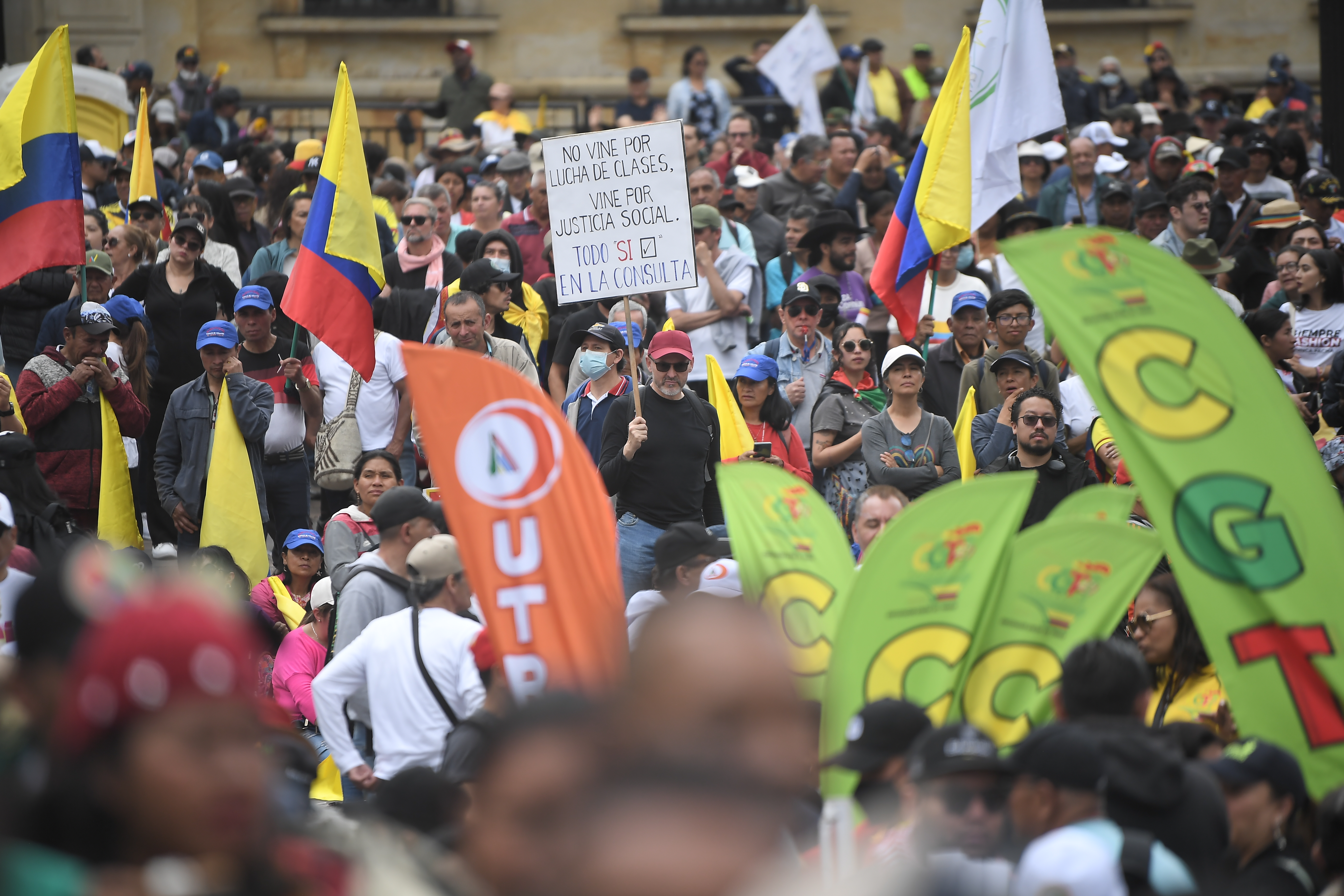 Marchas del 1 de mayo en Bogotá: horarios, puntos de encuentro y claves de la jornada