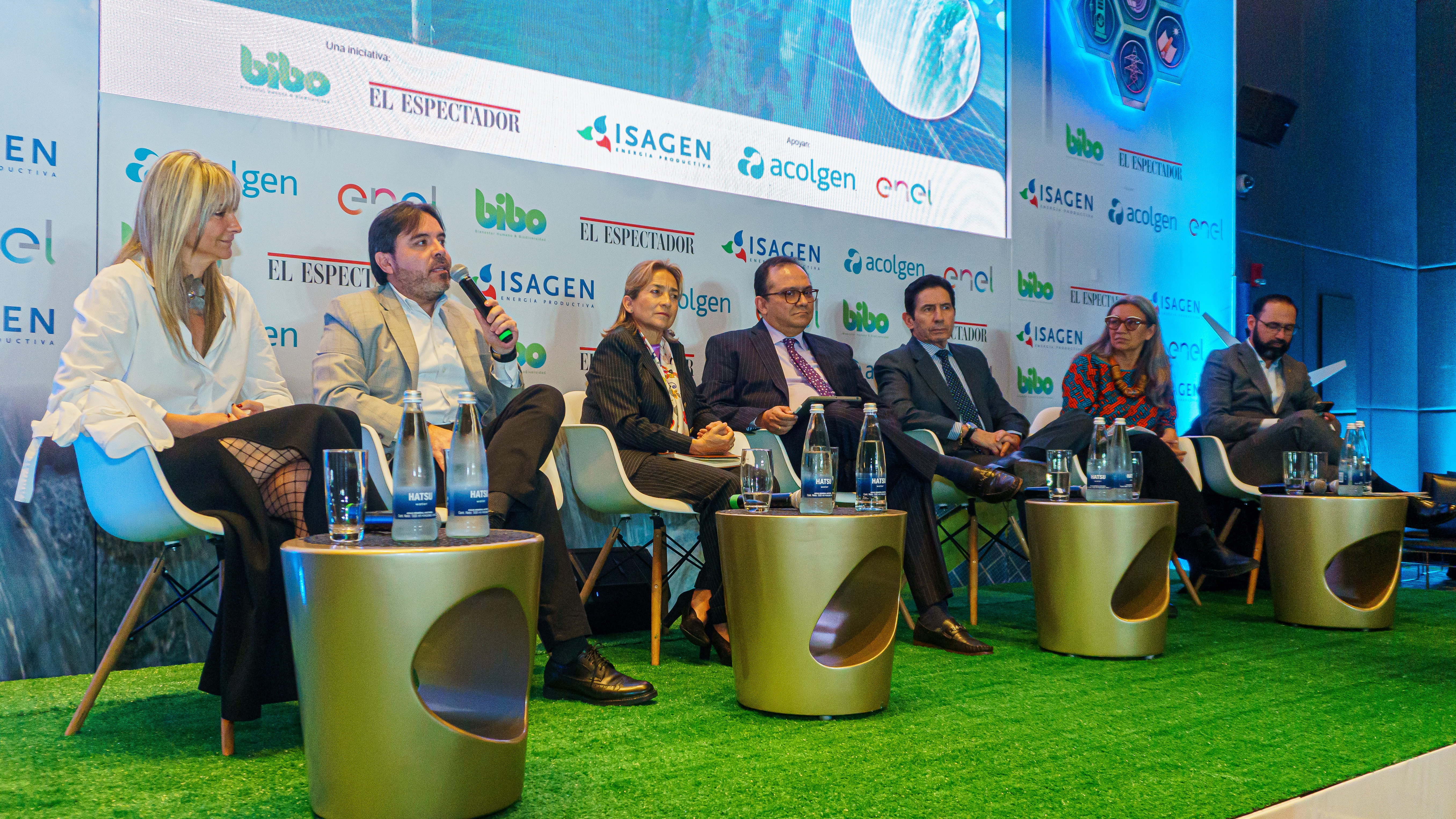 Panel sobre políticas públicas para la transición energética.