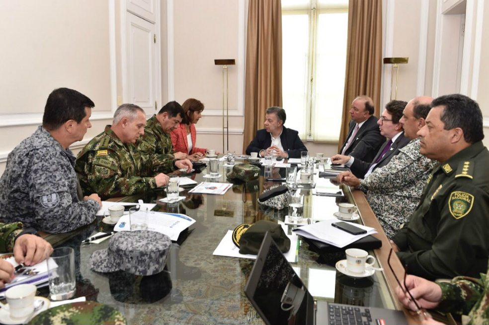 Presidente, Canciller y Mindefensa, reunidos por la incursión de militares venezolanos