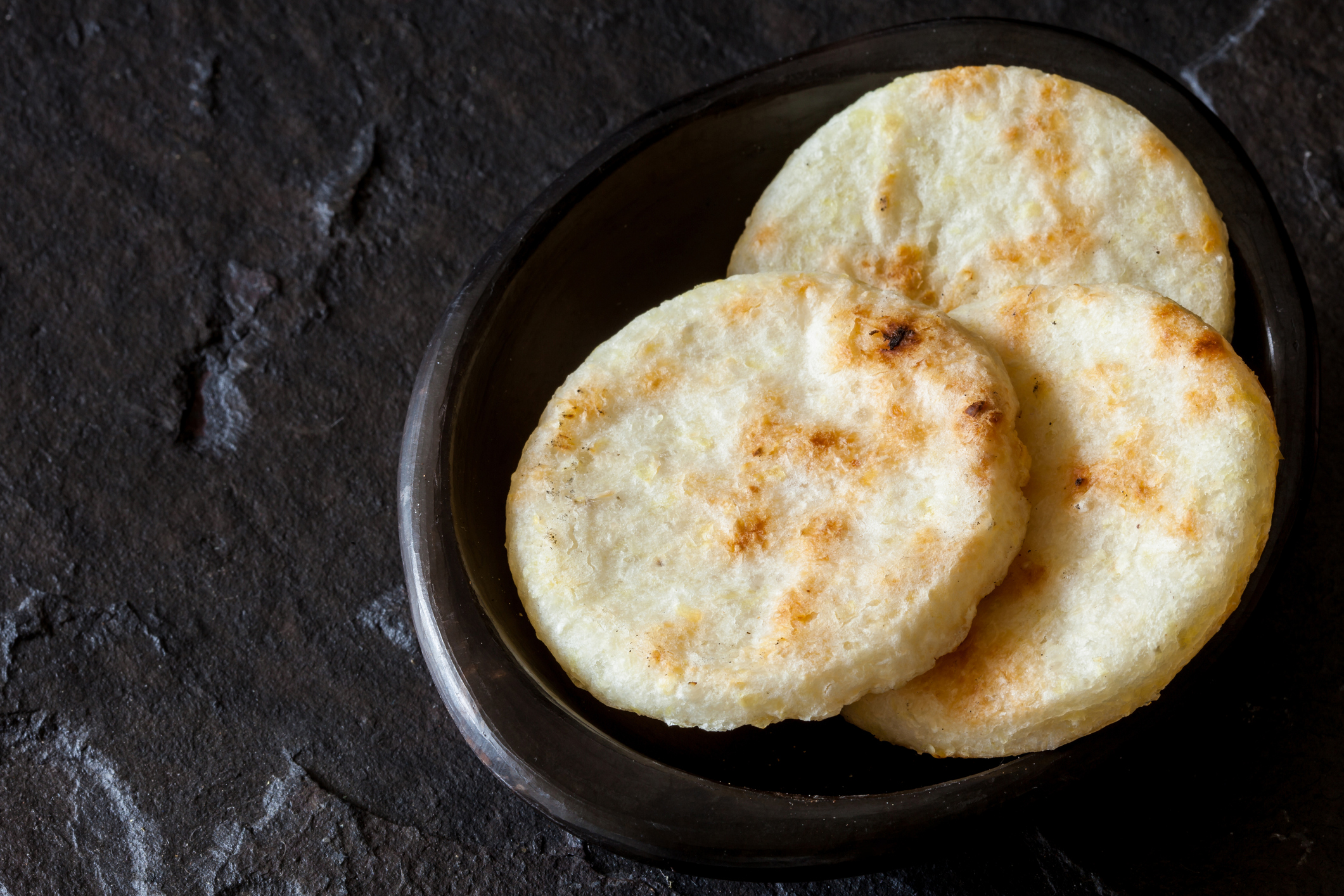 Esta es la receta para preparar arepas de maíz