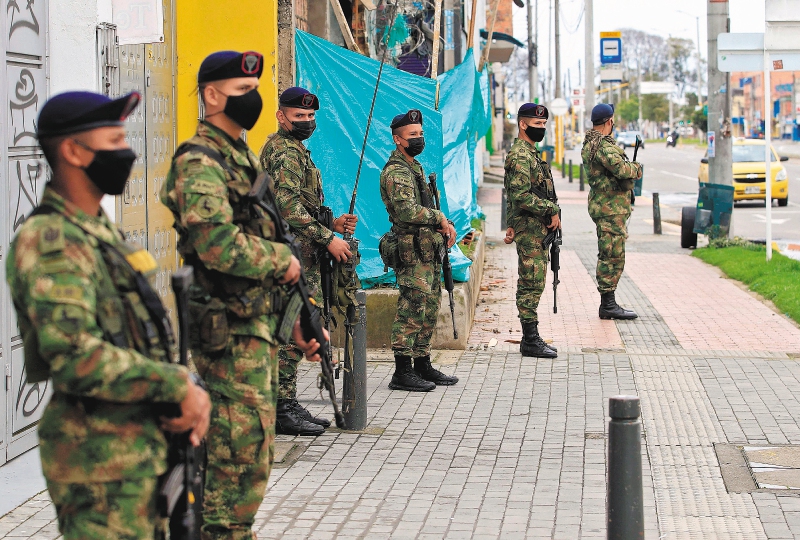 Los “peros” a la militarización de Iván Duque