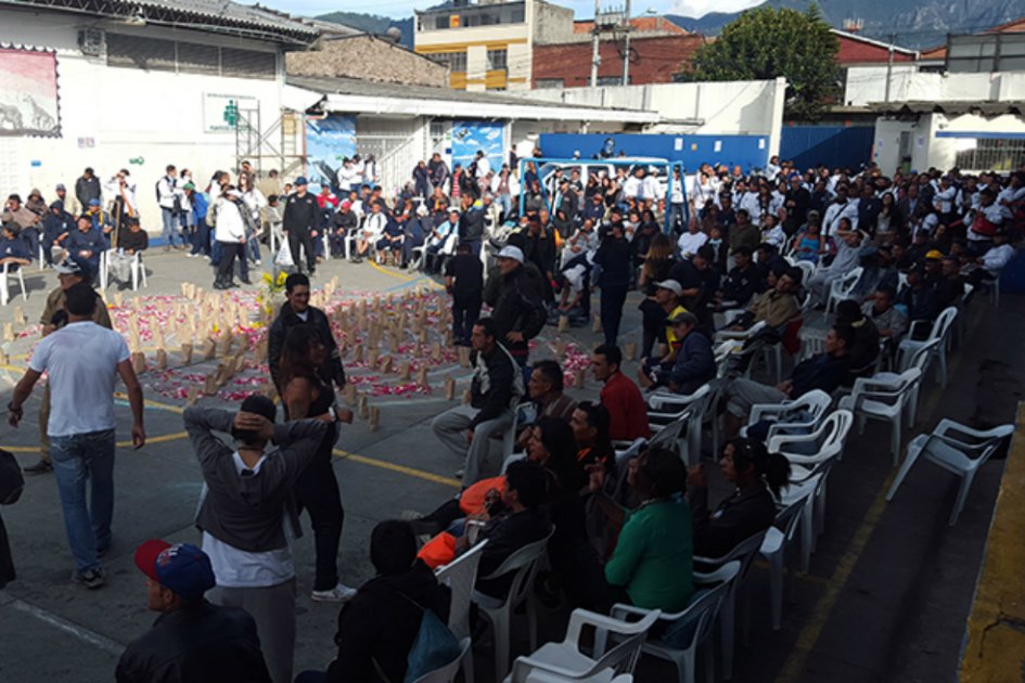 Otros cien habitantes de calle ingresaron a centro de acogida en Bogotá