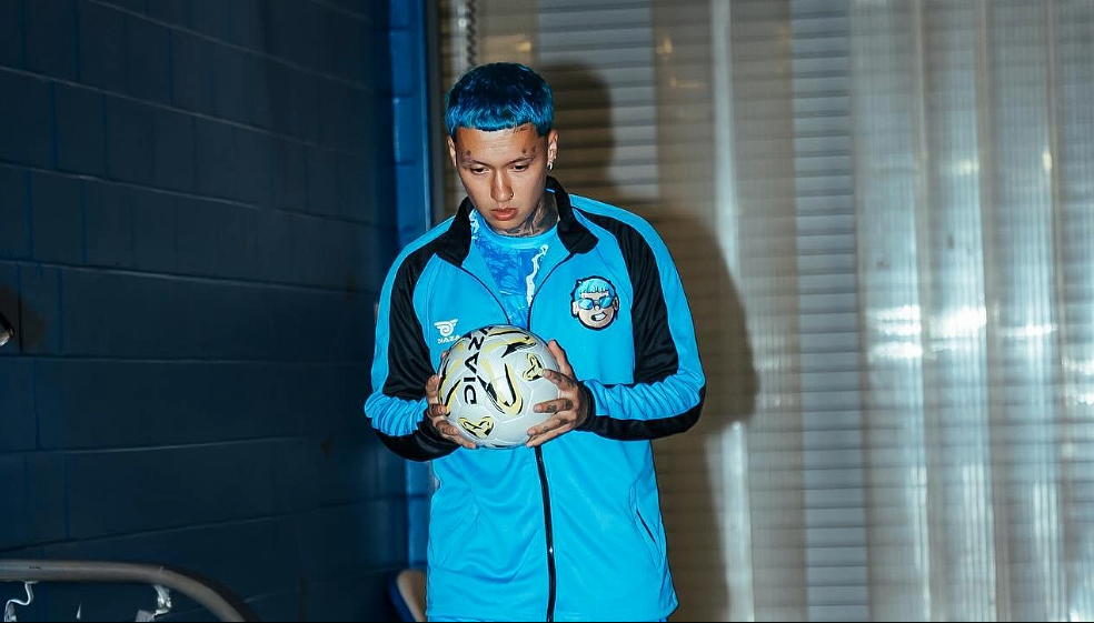 Blessd compró un equipo de fútbol ¿Cuál es y qué valor tiene?
