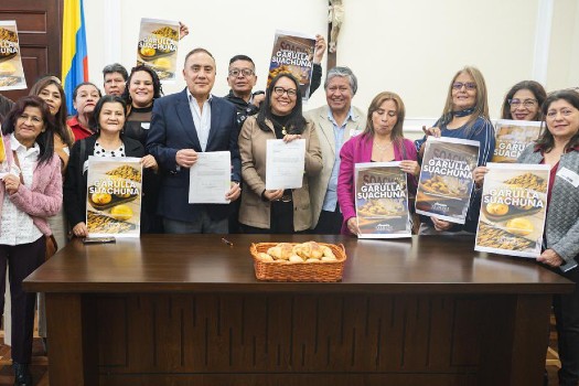 Garulla soachuna llegó al Congreso y busca convertirse en Patrimonio Cultural