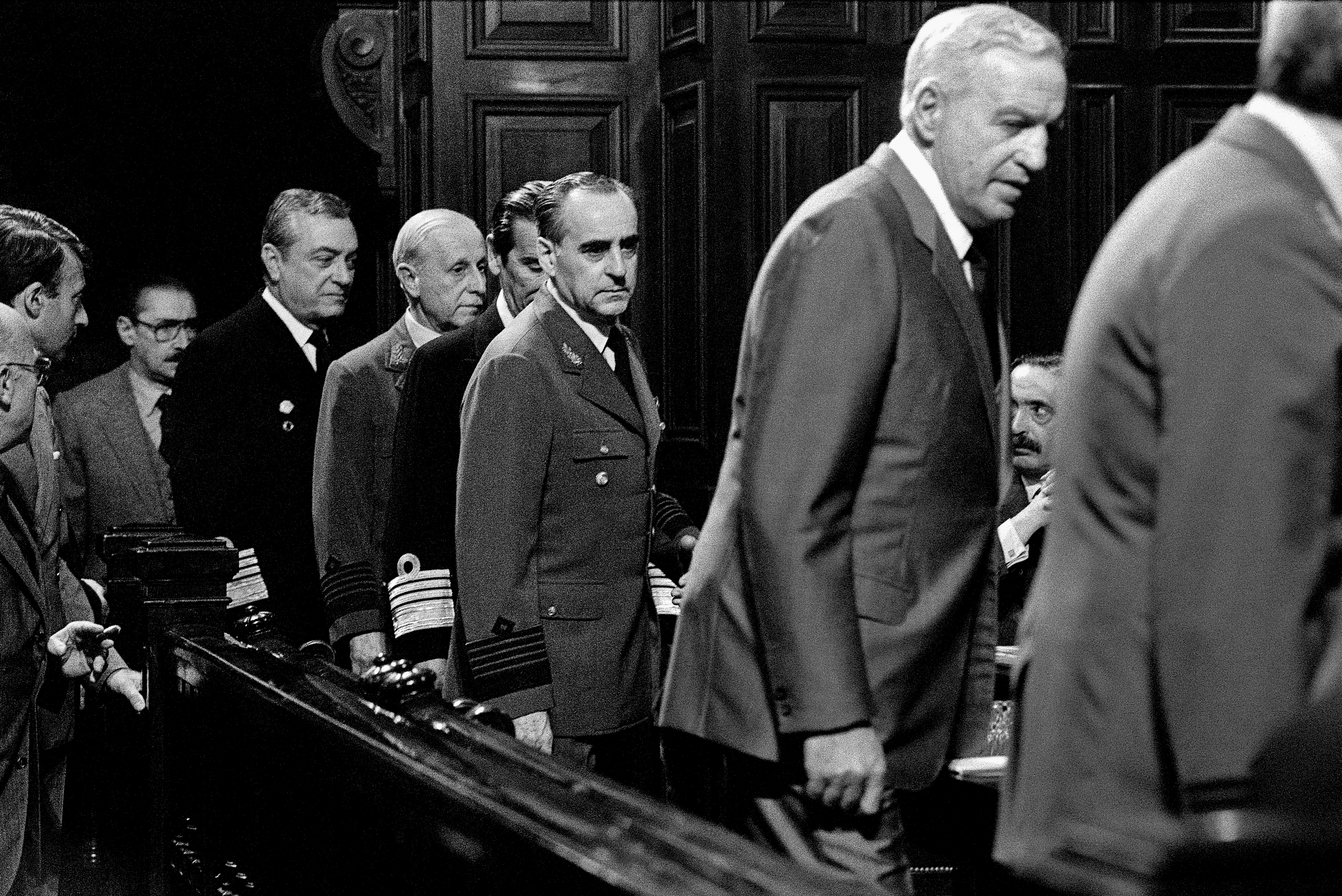 “Nunca más”, fotografía de Eduardo Longoni tomada durante el juicio a las Juntas Militares, el 22 de abril de 1985, en Argentina.
