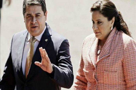 La primera dama de Honduras culpa al crimen organizado de la crisis migratoria