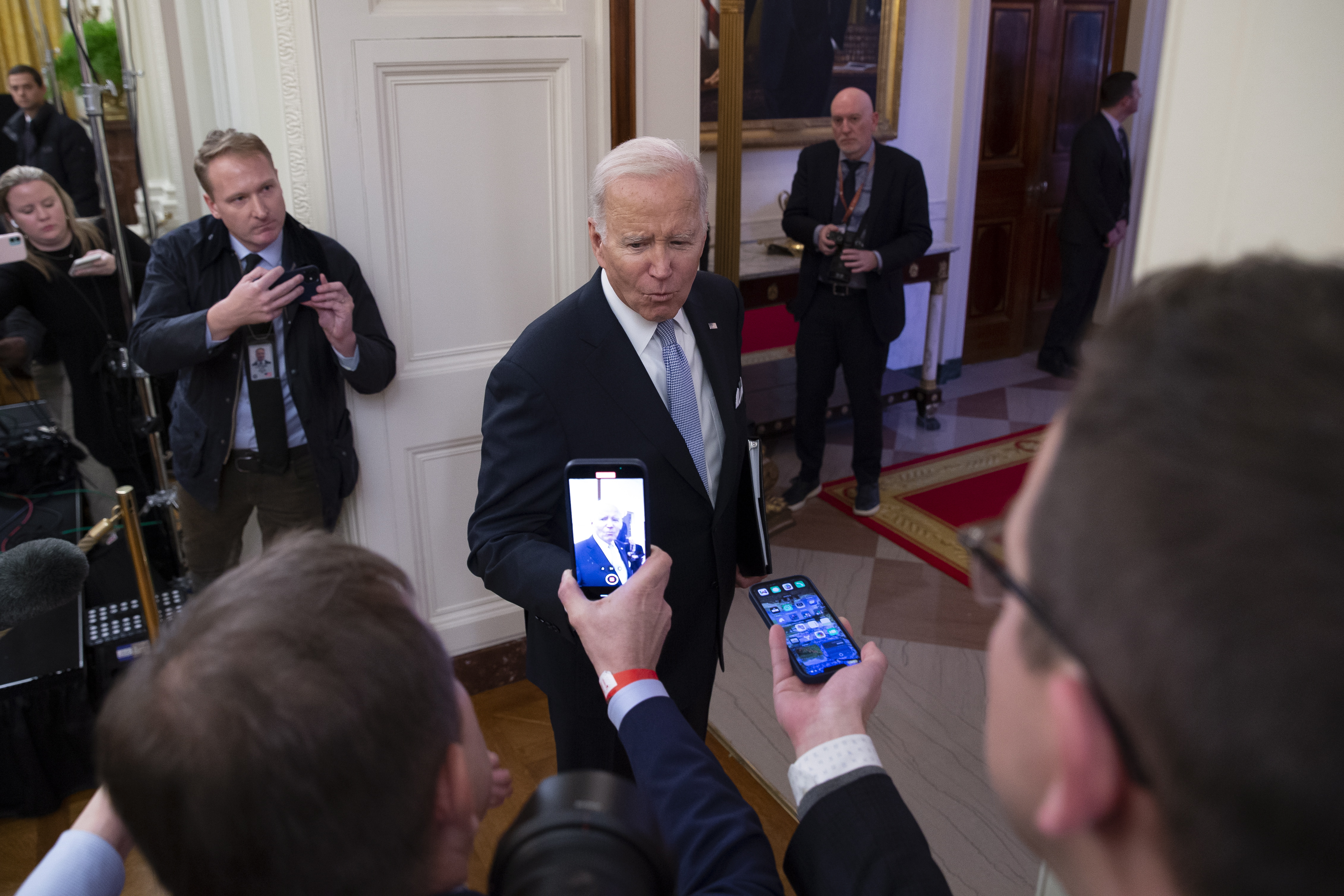 Encuentran seis documentos clasificados más en casa de Joe Biden en Delaware