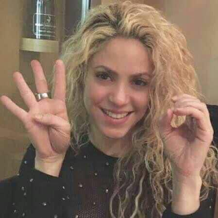 La foto fue tomada hace seis años. En esta, la cantante colombiana estaba celebrando sus 40 años.