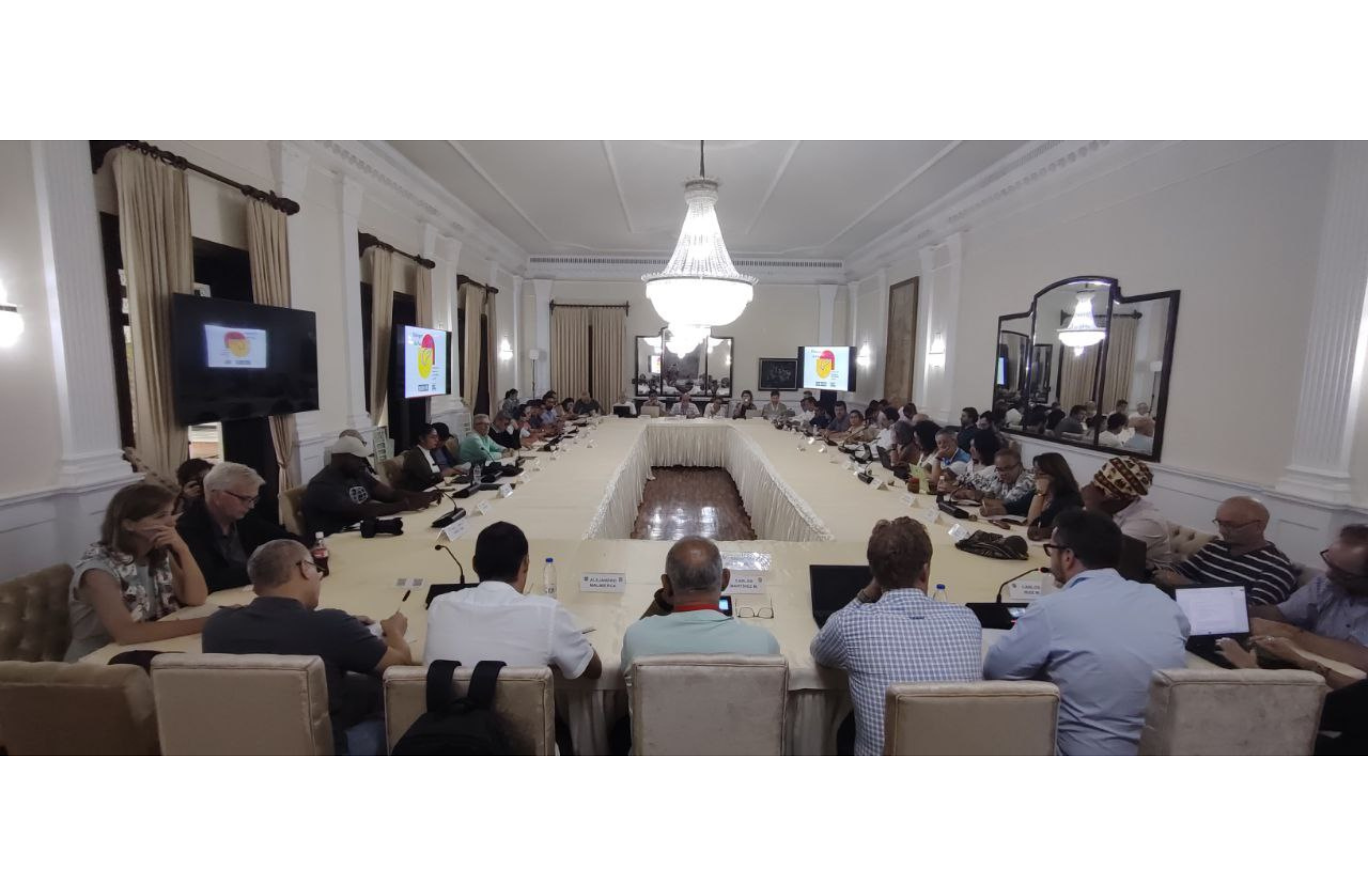 Desde Caracas, las delegaciones de ambas partes cierran el cuarto ciclo de negociaciones.