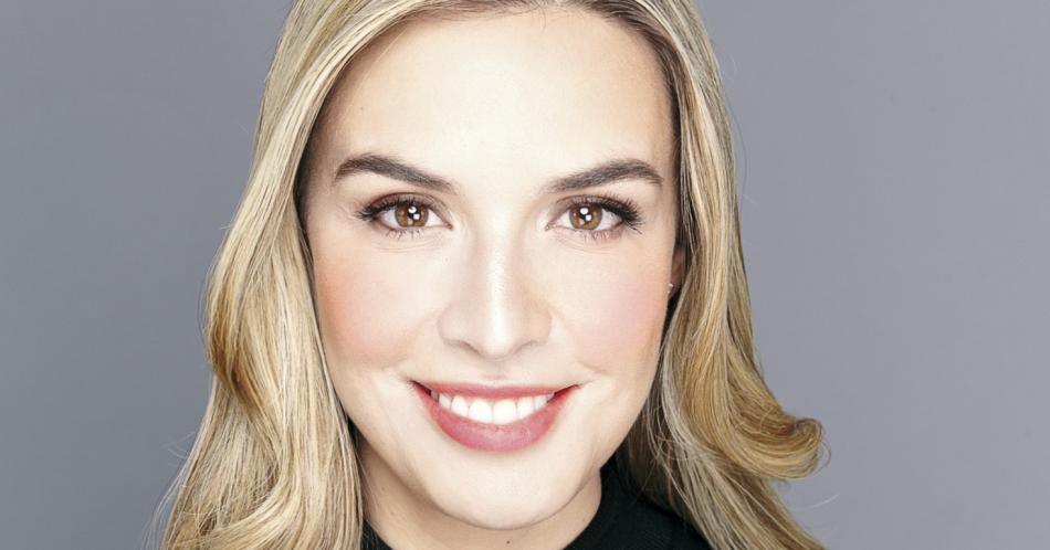 «Me gusta destacar los labios con sensualidad” Mónica Fonseca