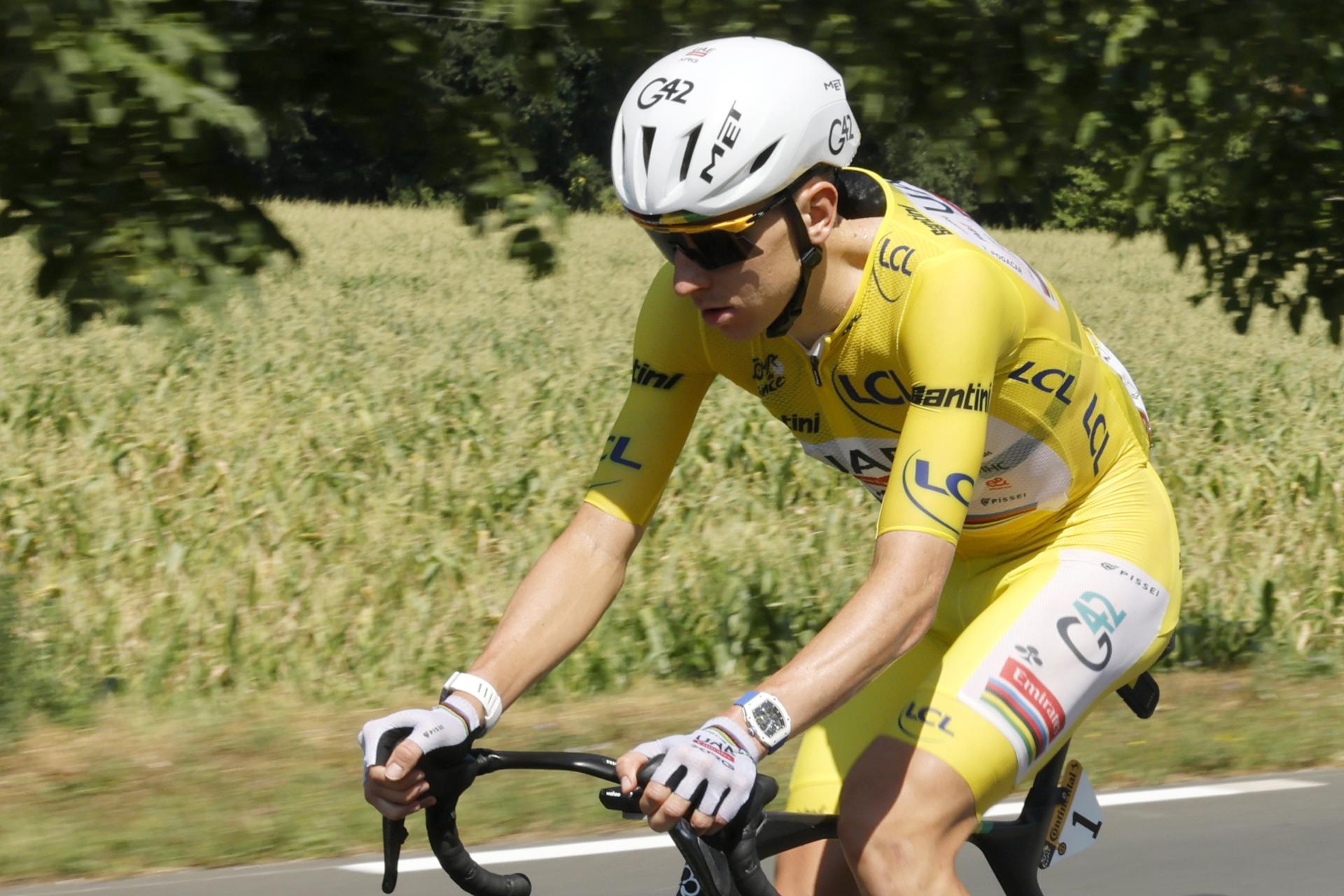 BERGERAC (France), 11/07/2026.- Yellow Jersey overall leader Slovenian cyclist Tadej Pogacar of UAE Team Emirates XRG in action during Stage 8 of the Tour de France, a 180.4 km route from Perigueux to Bergerac, France, 11 July 2026. (Ciclismo, Francia) EFE/EPA/YOAN VALAT