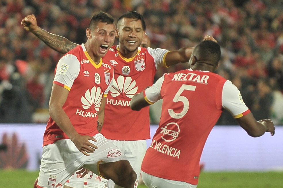 Santa Fe venció 3-0 al Tolima y sigue con vida en la Liga Águila