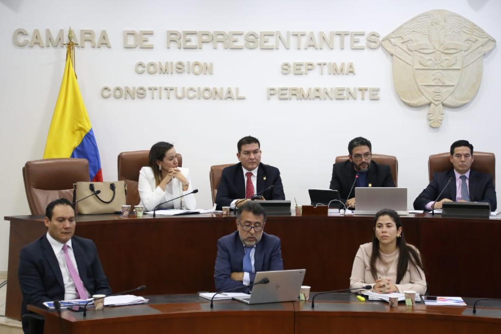 Medicina prepagada y planes complementarios no se afectarán en reforma a la salud