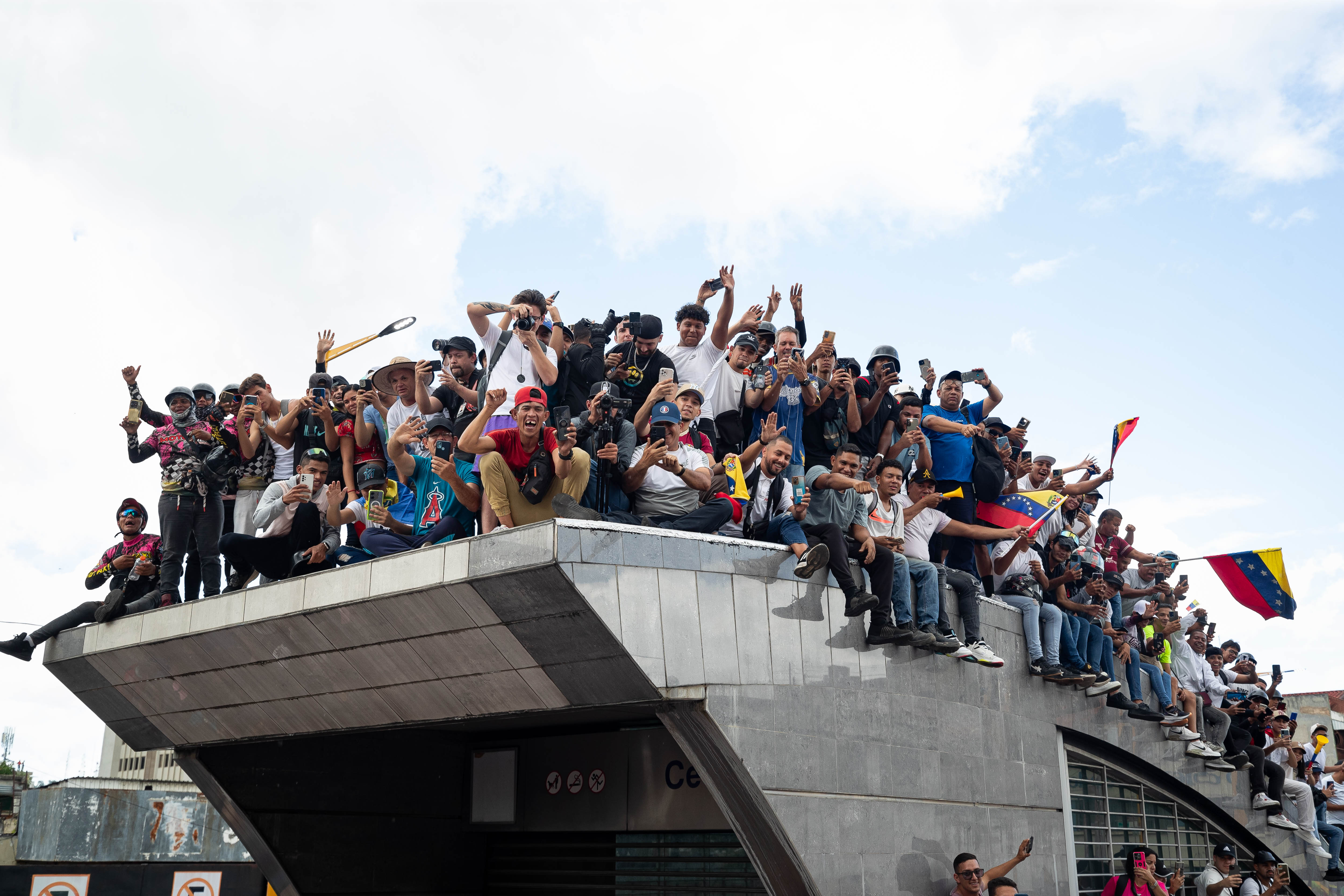 Cambio y futuro: las razones por las que votarán los jóvenes el #28Jul