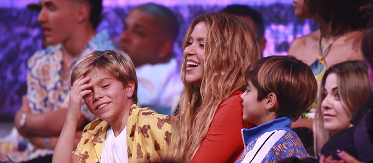 Mientras Shakira era galardonada en los Premios Juventud, en Puerto Rico, su hijo Sasha fue captado apoyándola de una manera muy tierna. ¡Mira el video! “Me derrito de amor”, dicen en redes.