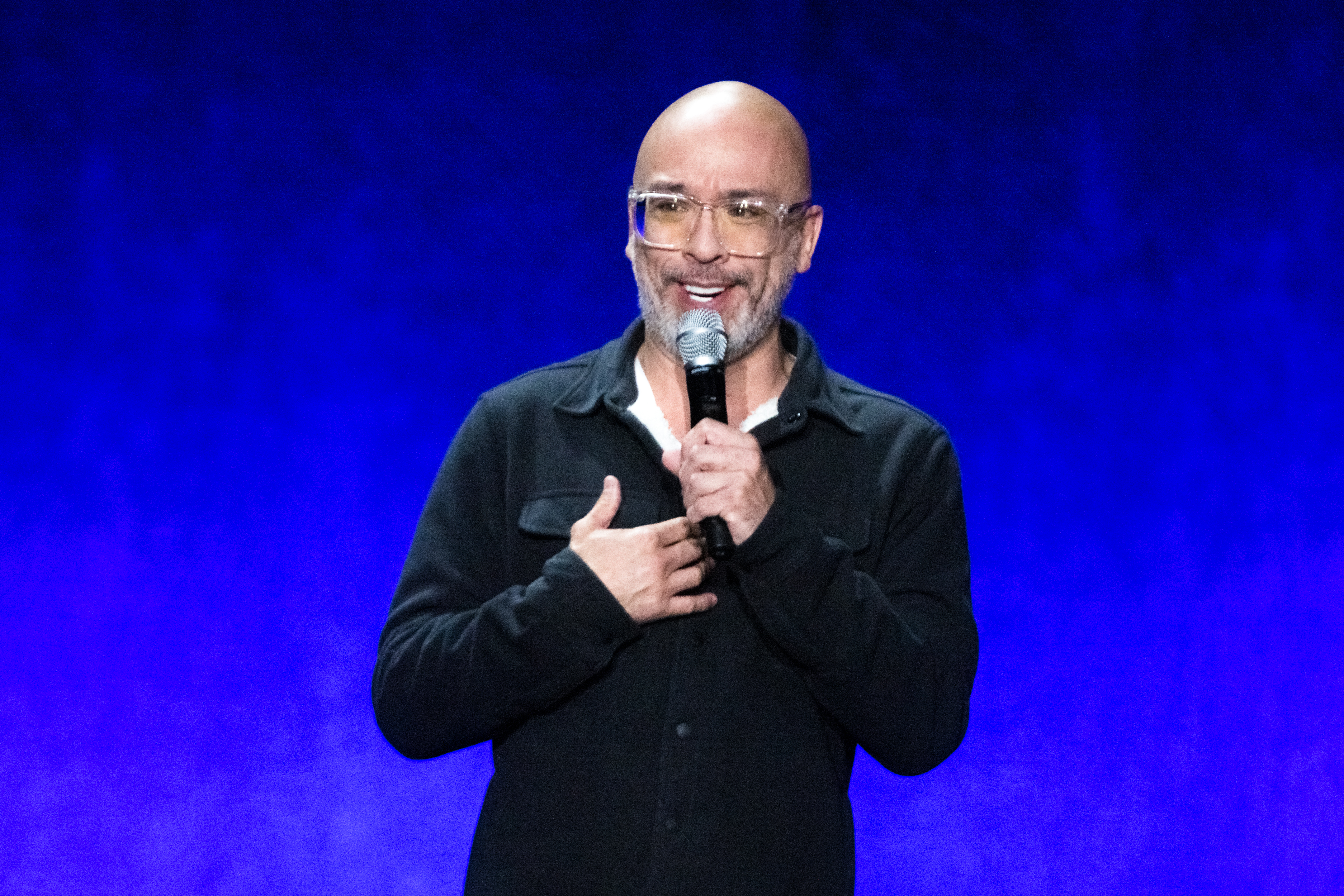 Globos de Oro 2024: el comediante Jo Koy será el anfitrión de los premios