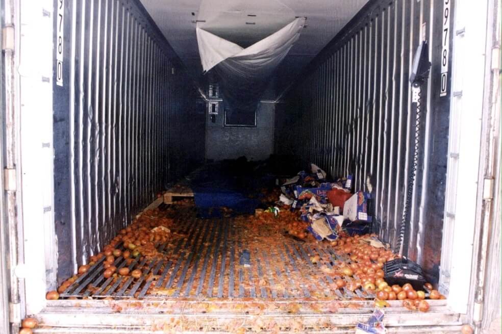 Lo que destapó el hallazgo de 39 cadáveres en un camión sobre la migración china