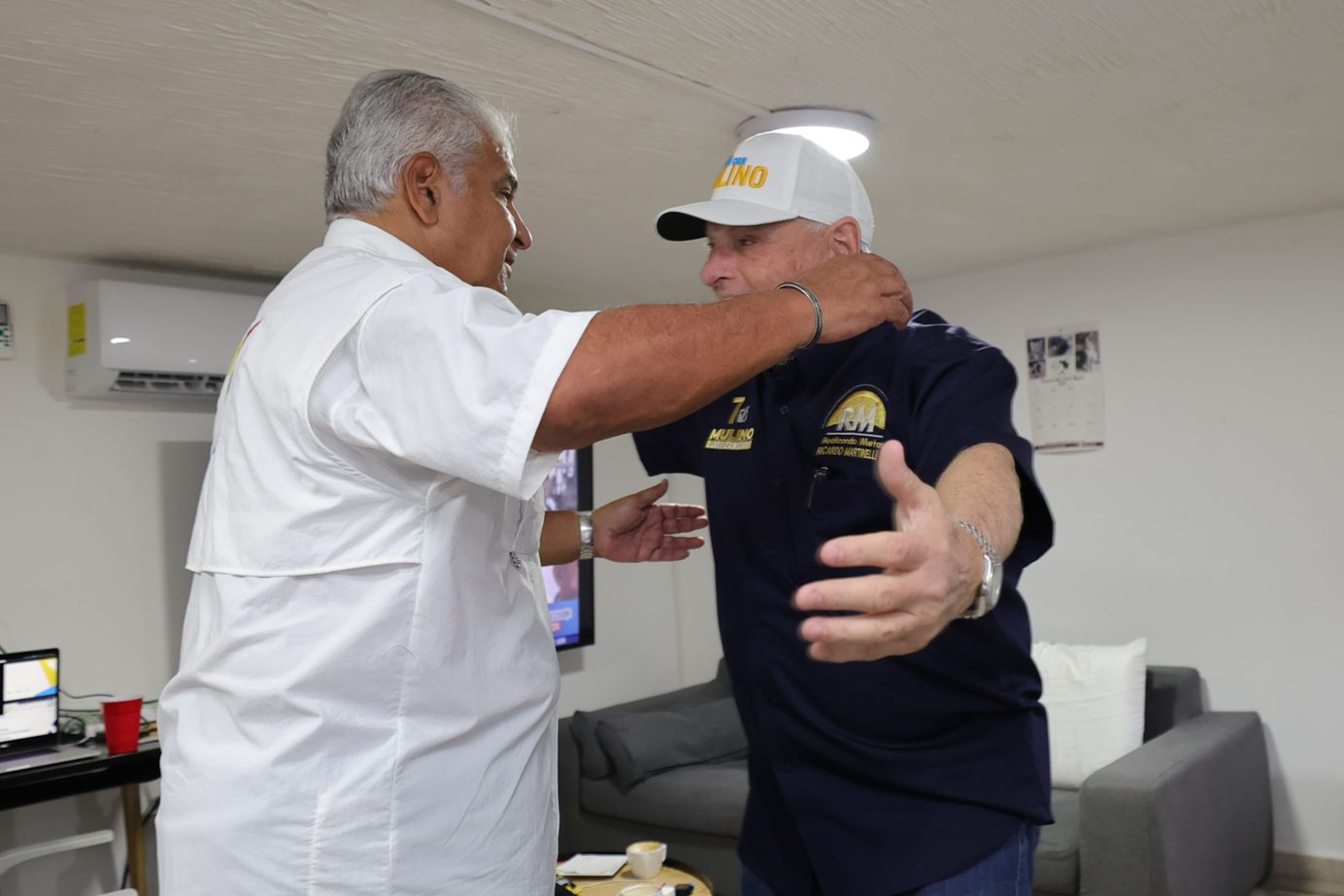 Los panameños votan, con el delfín de Ricardo Martinelli como favorito para ganar