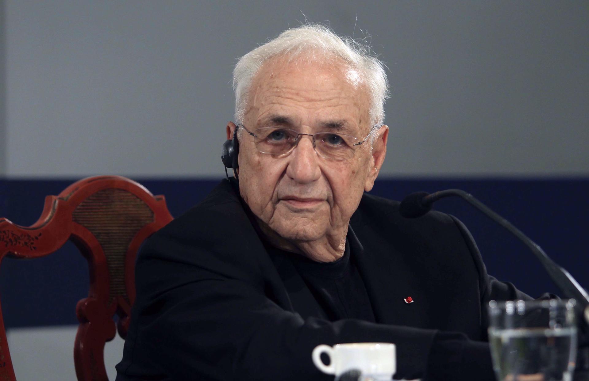 Murió Frank Gehry, el arquitecto que diseñó el Guggenheim Bilbao, a los 96 años