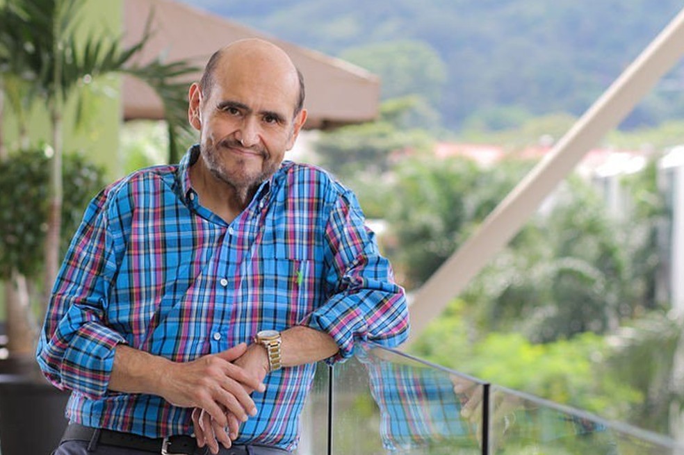 Unas fotografías que se volvieron virales en redes sociales revelan a qué se dedicaba el actor Édgar Vivar antes de alcanzar el éxito en El Chavo del 8. No tiene nada que ver con la actuación.
