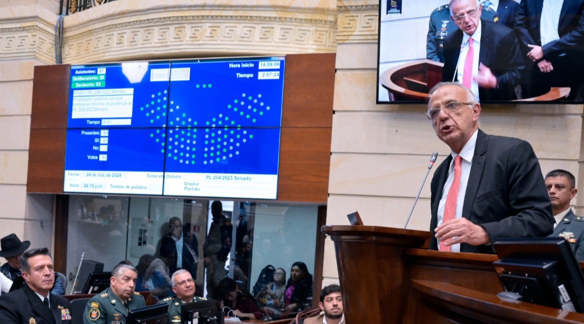 Iván Velásquez, el ministro de Defensa.