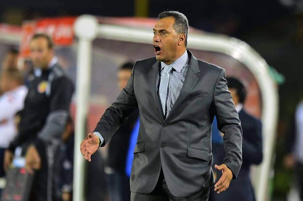 Otro más que se va: Hernán Torres no es más el DT del Bucaramanga