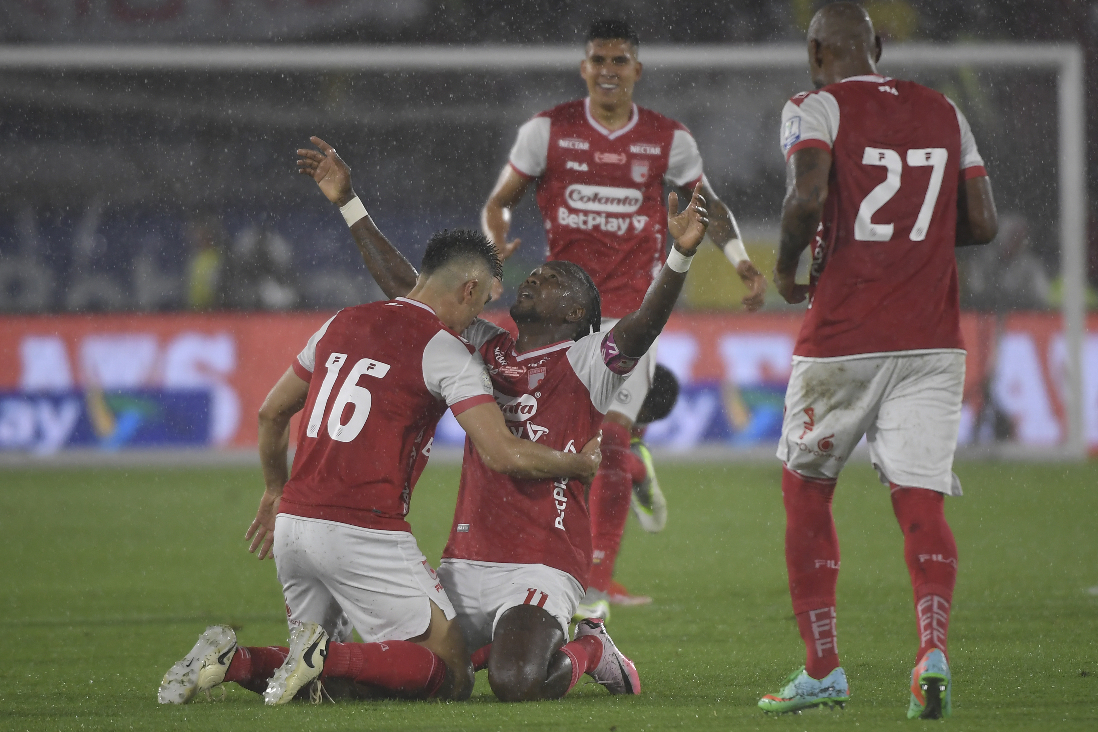 ¡Otro refuerzo para Santa Fe! El club anunció el regreso de un importante jugador