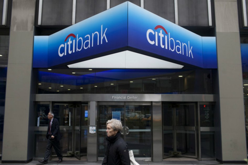 Citigroup también compró derivados de crédito.