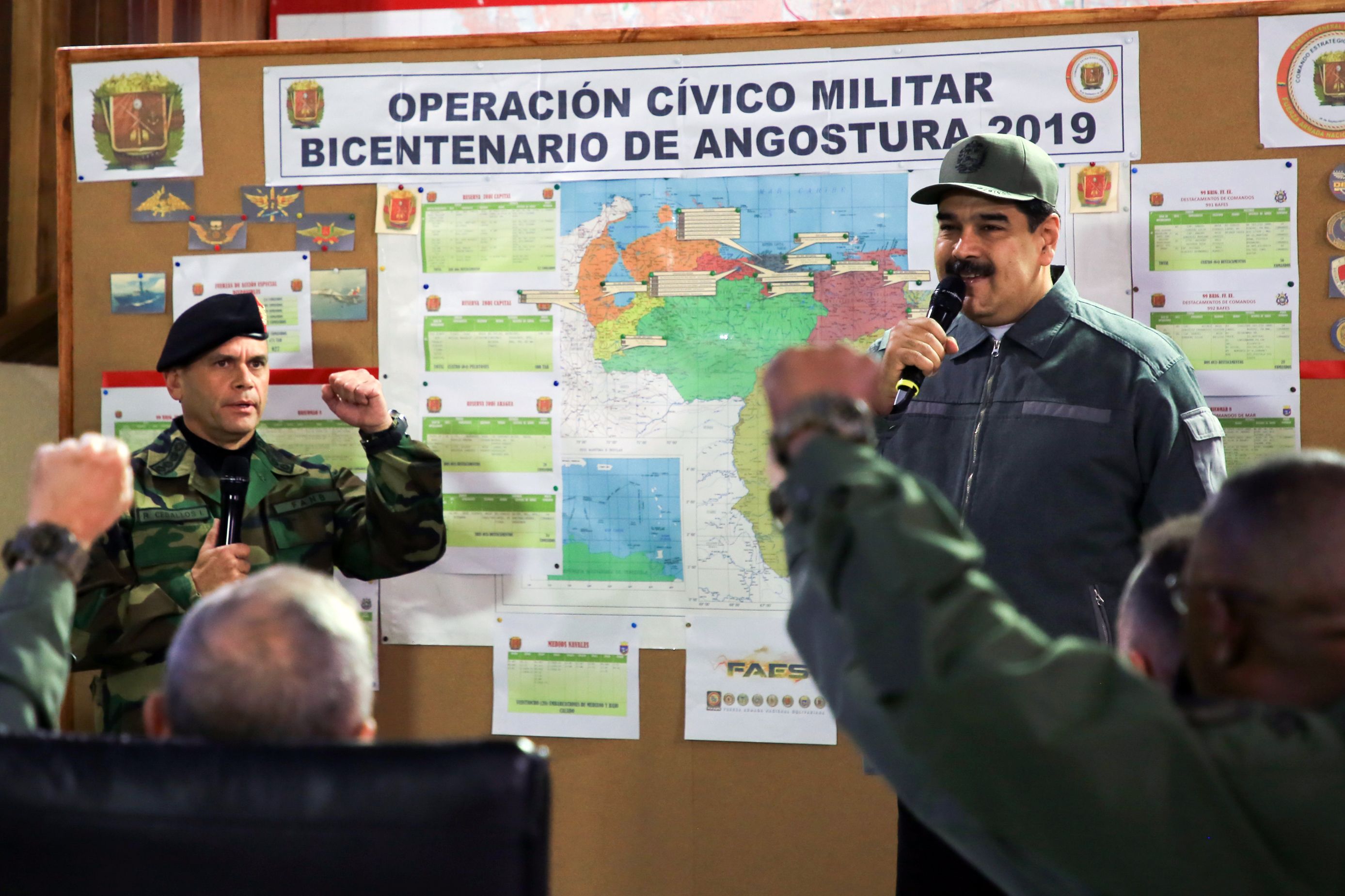 Parlamento venezolano ofrece "amnistía" a militares que desconozcan a Maduro