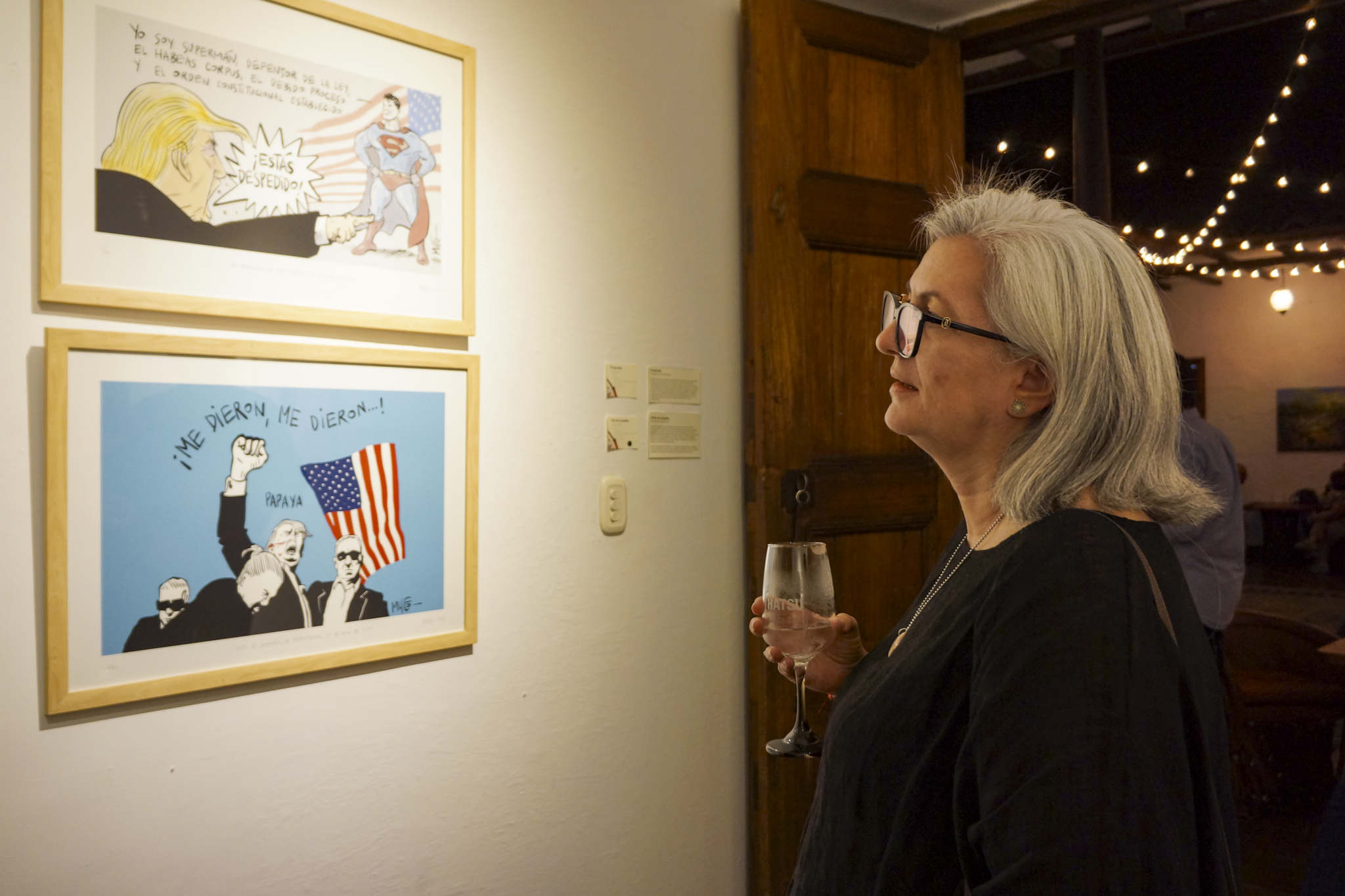 Humor, política y arte: la nueva exposición de Mheo en Hacienda Castilla