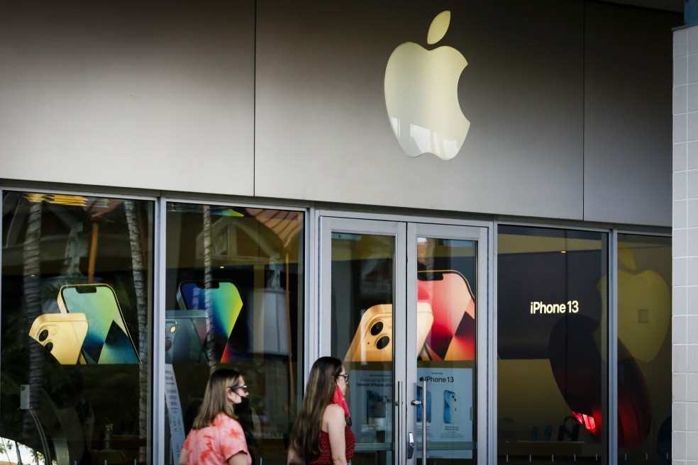 Apple hace historia al superar US$3 billones en valor de mercado