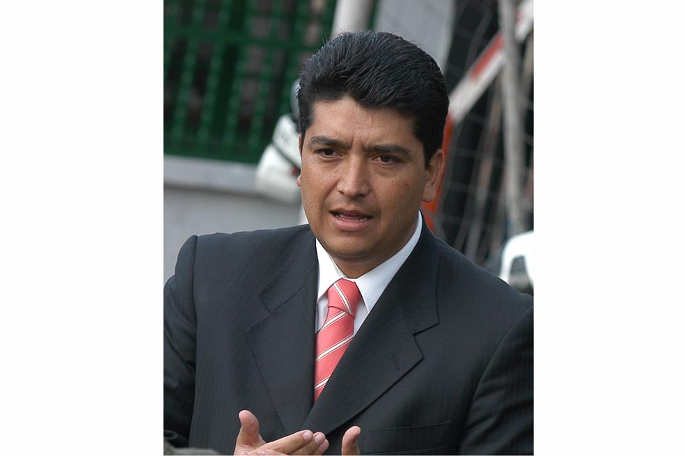 Testigo Manuel Sánchez señala a contralor de Bogotá
