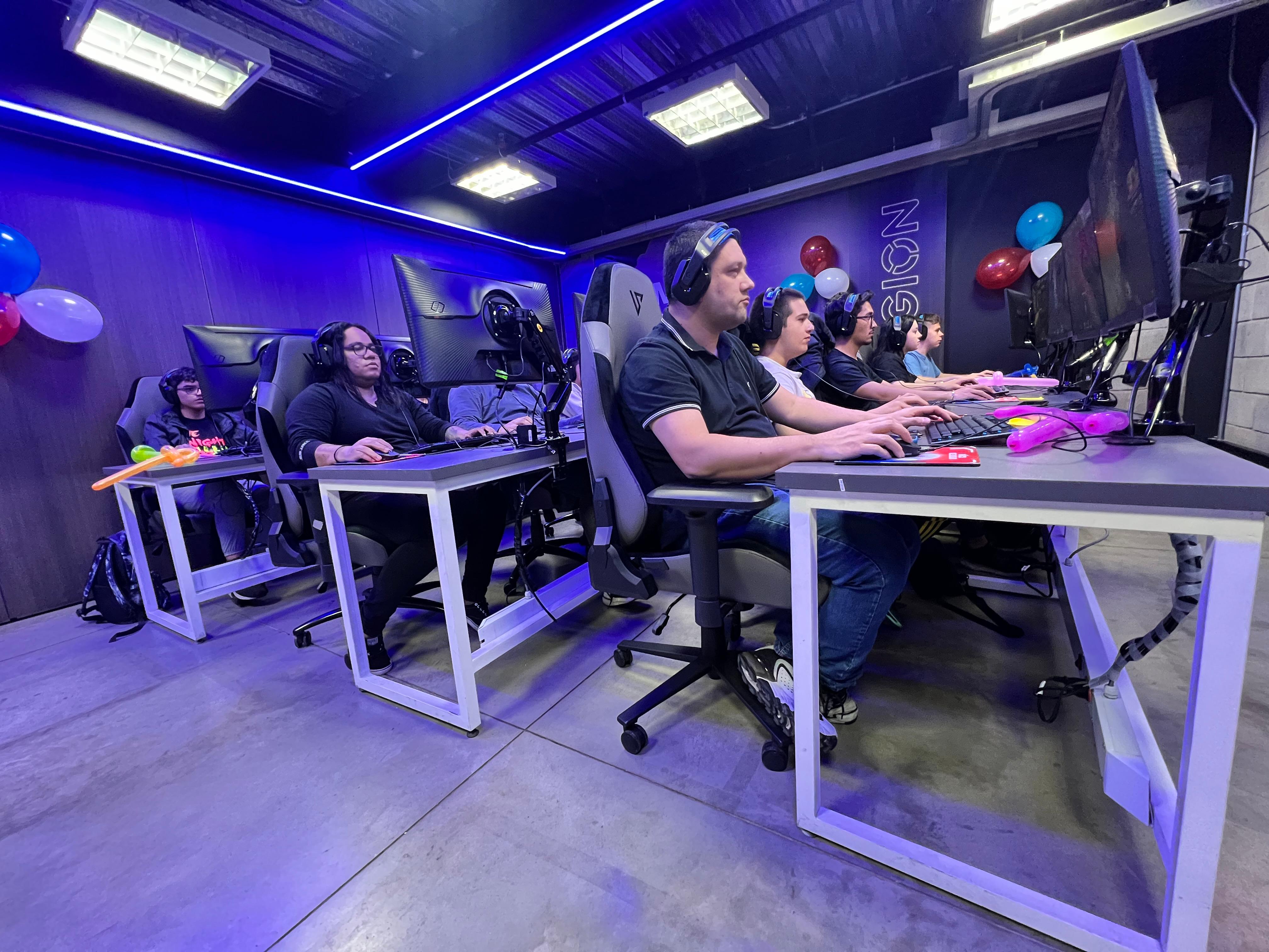 El Movistar Game Club es uno de los escenarios con mejor infraestructura para disfrutar de los video juegos en el país.