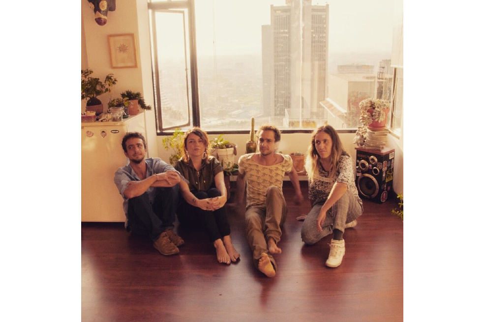 Un viaje temporal, la apuesta del primer disco de la banda Marta Rivera